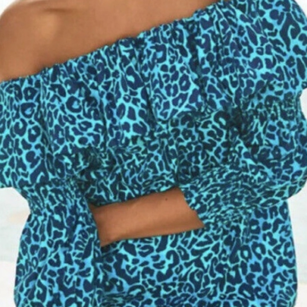 EUC Lilly Pulitzer Blue Leopard Print Blouse - Picture 2 of 6
